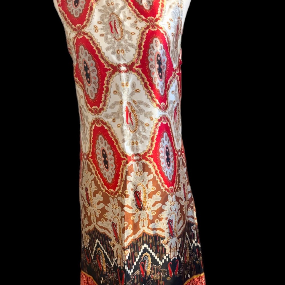 Sculpted Red & Cream Printed Midi Dress